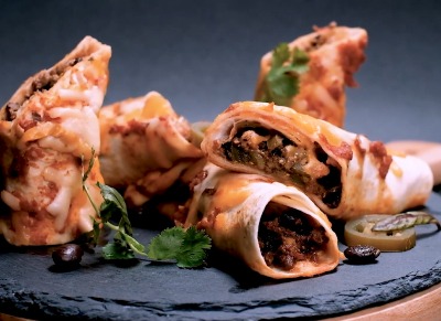 Cheesy Beef Enchiladas with La Costena